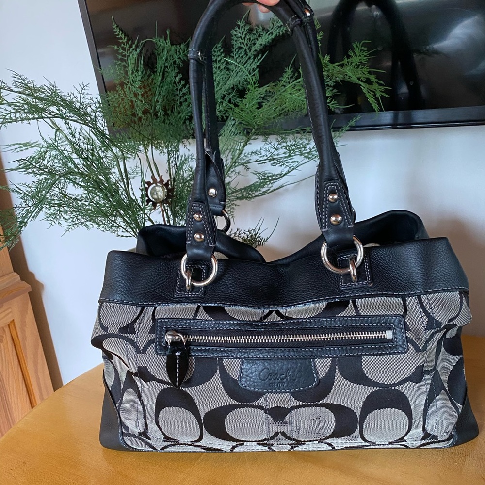 Coach Black & Gray Penelope Signature Bag Purse H0993-14422